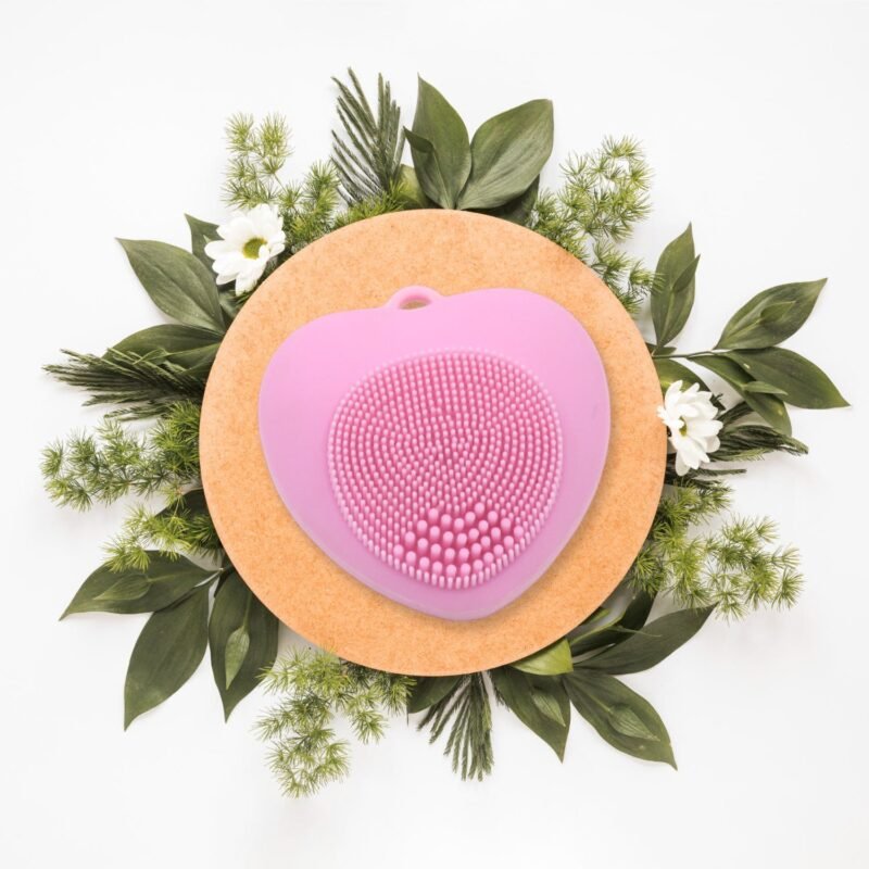 Heart-Shaped Face Wash Brush | Exfoliating Scrubber for Women